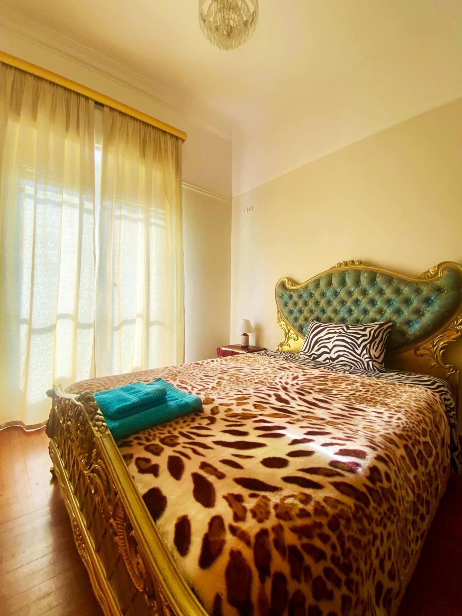 Iris Baroque Apartment Elefsína Exterior foto